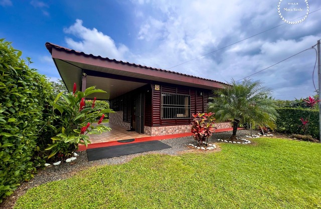 Cozy villa surrounded by nature with AC & pool