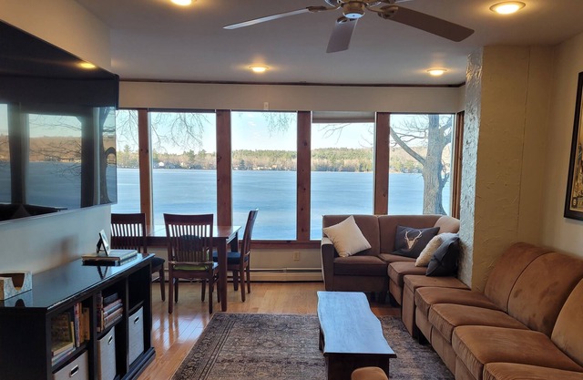 Cozy Waterfront Home