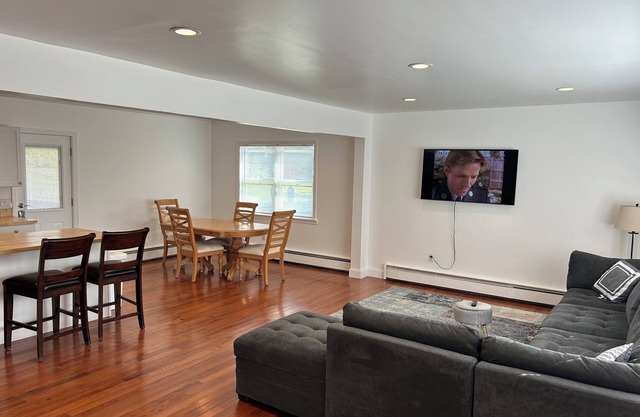 Cozy Westchester Retreat w/Fast Wi‑Fi