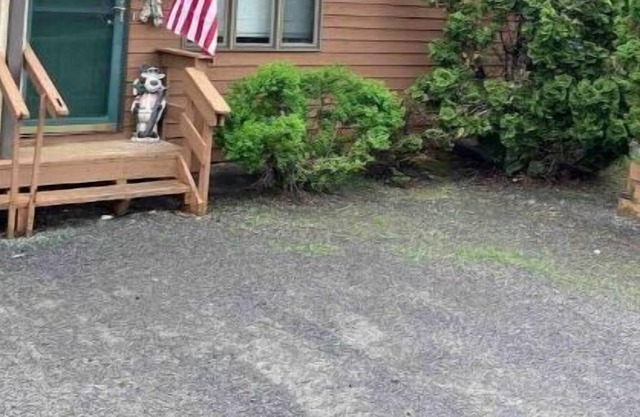 Cozy Windham Condo - Hot Tub. 5 mins to Windham and 15 to Hunter, close to all.