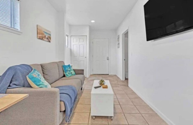 CozyCondo/NearZoo/NearBeach/SummerStay/Bright2BDSanDiegoStay/High-SpeedWIFI