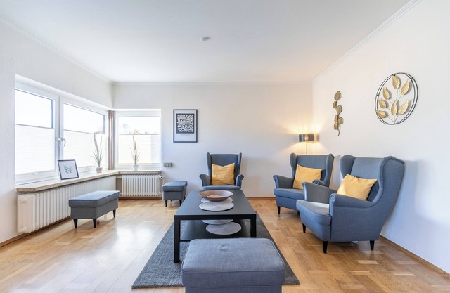 Handwerkerwohnung F47: 4 Schlafzimmer, mit Parkplatz, W-LAN, Küche, Bad