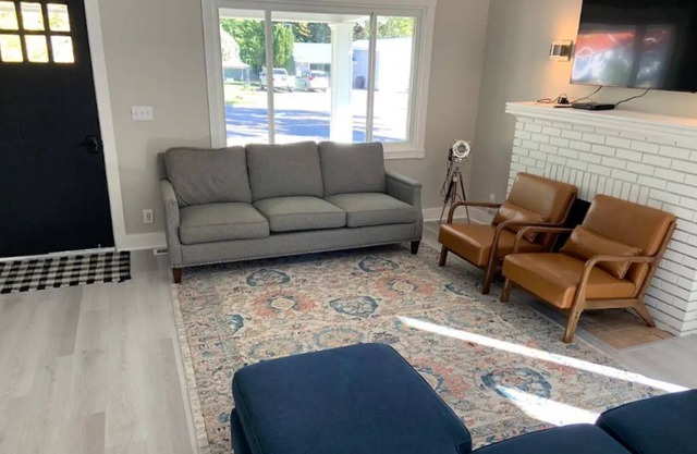 Craftsman home -10 mins from North Shore Bear Lake