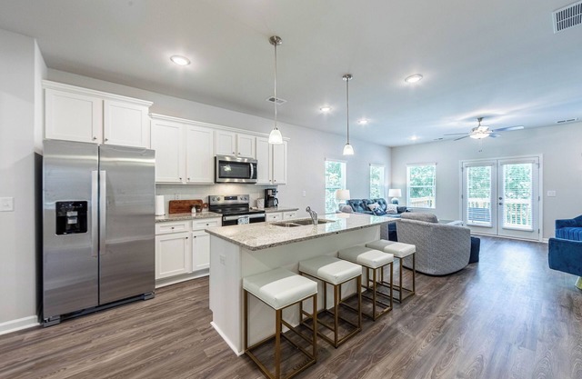 Crane Lane Luxe Retreat 3 bed 3.5 bath