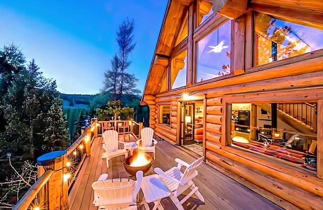 ★ ☆ Blockhaus mit Whirlpool, Grill und Feuerstelle am Fluss