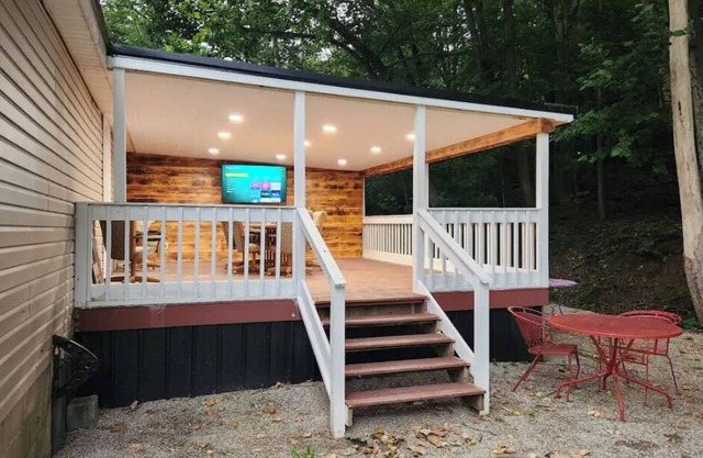 Creekside Cottage.