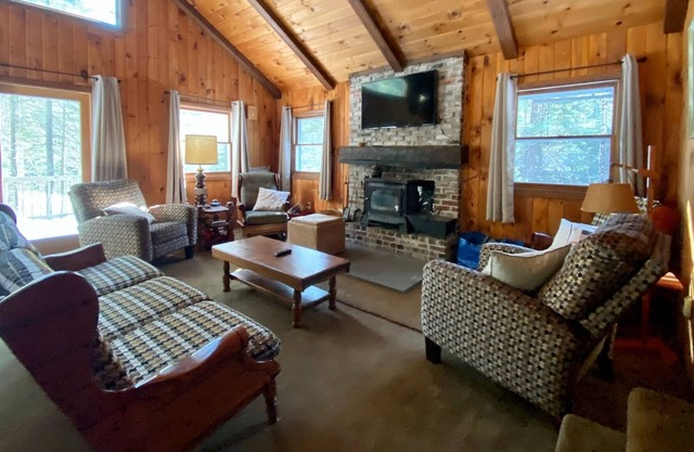 Creekside Cottage
