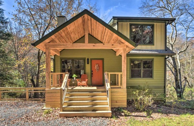 Creekside Craftsman Retreat in North GA Mountains!