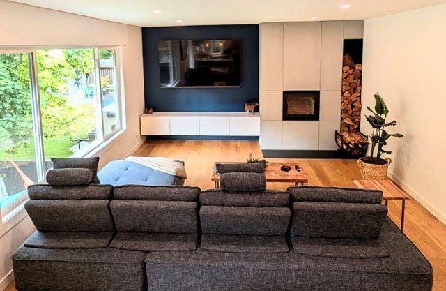"Creekside Haven" Stunning 3 Bdr in Squamish, BC