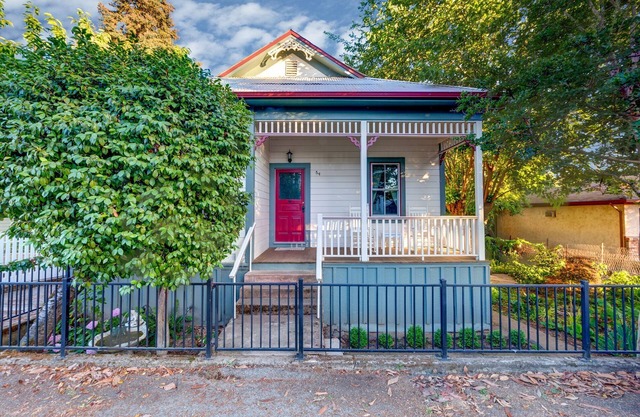 Creekside Home im historischen Sutter Creek