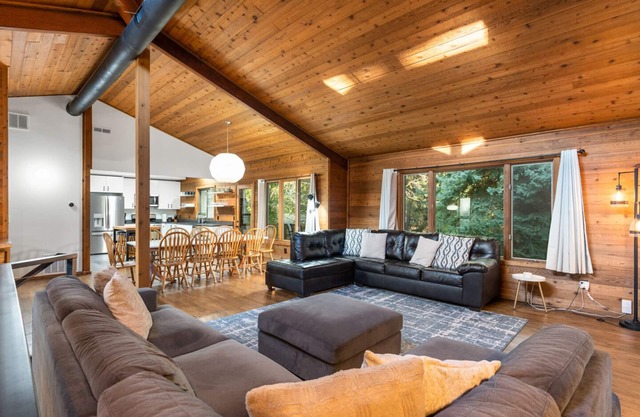 Creekside Home with Hot Tub Near Ski Resorts