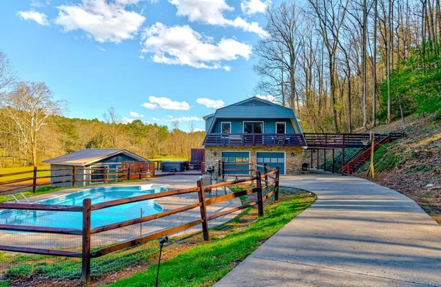 Creekside Retreat on Mountaintown Creek