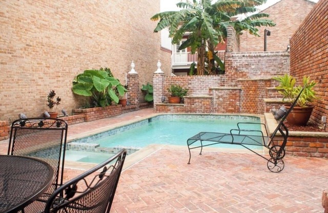 Creole-Inspired Two Garden Suite – Hidden Gem, Historic, Walkable, Peaceful Stay