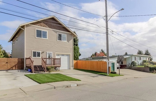 Crescent Heights Home