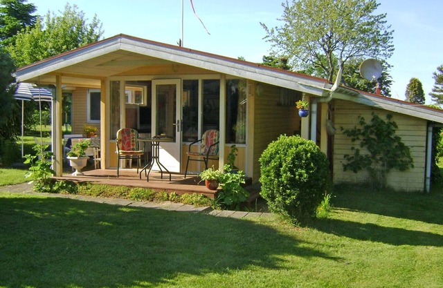 "Cresta" - 200m from the sea by Interhome