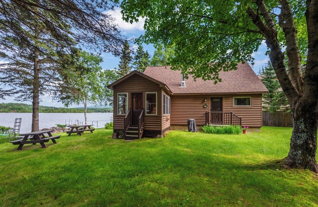 Croker Cottage | Charming Cottage on Rangeley Lake