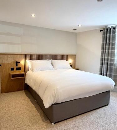 Cross Pipes Tavern and Rooms