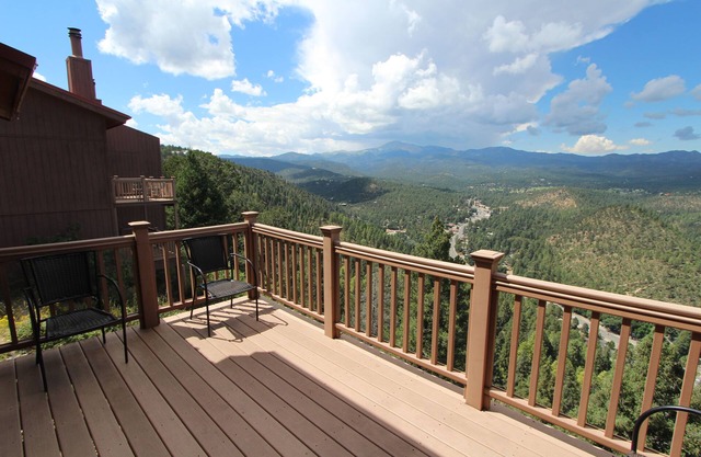 Crown Point Resort