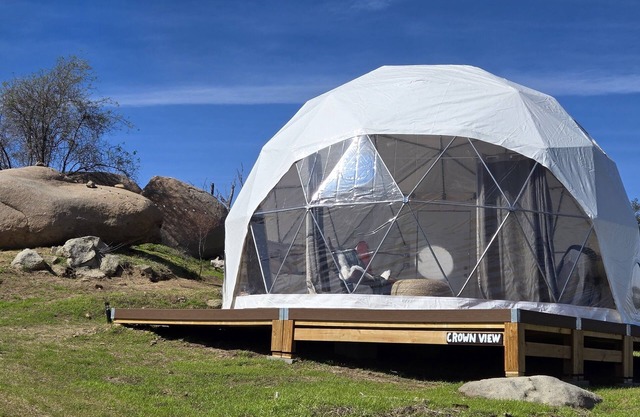 Crown View Dome with Mountain Views, Splitrock