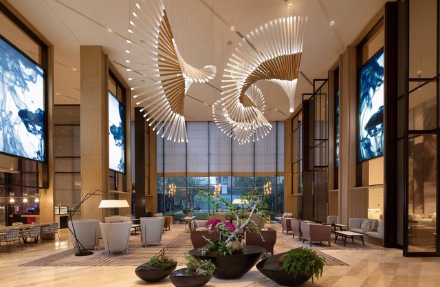 Crowne Plaza Foshan Nanhai-an IHG Hotel-Guangzhou South Railway Station Free Shuttle Bus