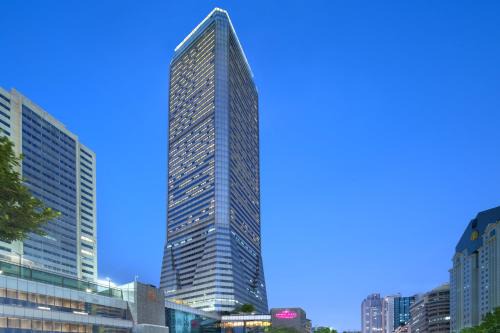 Crowne Plaza Guangzhou City Centre by IHG - Free shuttle between hotel and Exhibition Center during Canton Fair & Exhibitor registration Counter