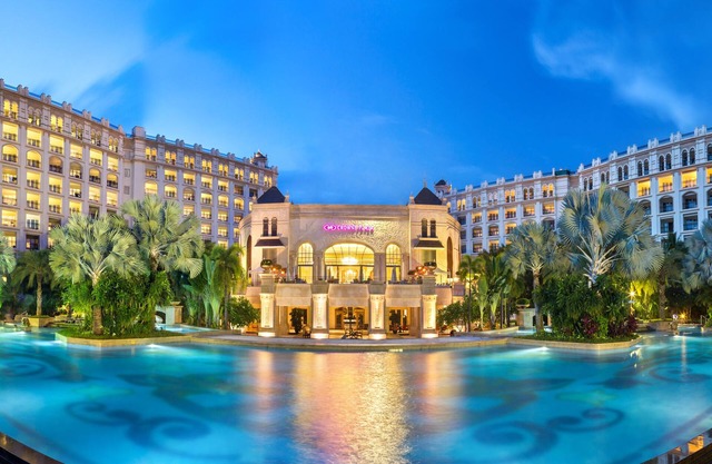 Crowne Plaza Resort Sanya Bay by IHG