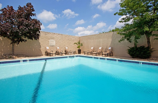 Crowne Plaza Suites Pittsburgh South by IHG