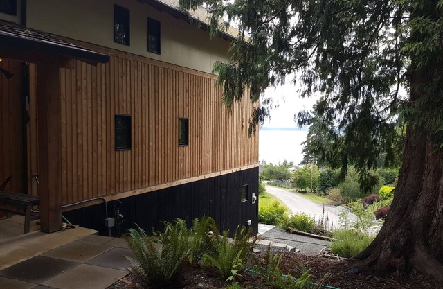 278 -CROWS NEST, a South Whidbey Island Vacation