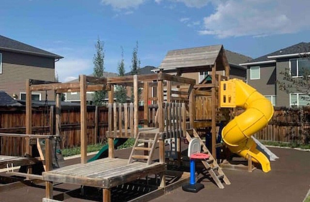 Crystal · The Ultimate Family Home- 5 Bedroom with playground