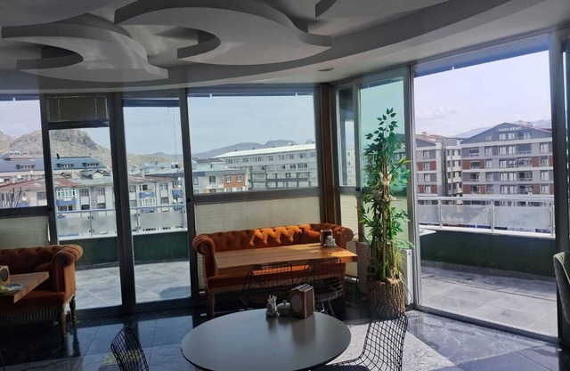 Crystall Hotel