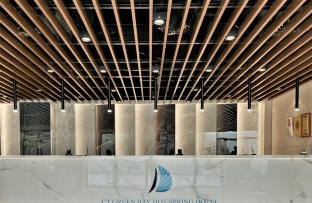 CT Green Bay Hot-Spring Hotel