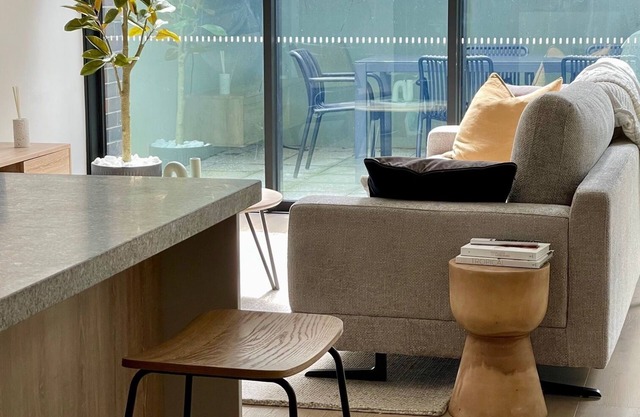 Cu-Tee - High end, one bedroom apartment. Free parking and wi-fi.