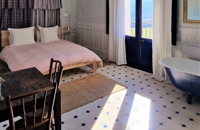 Cuarto de las Señoricas in a XVI century manor house