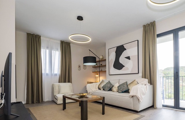 Cubo's Andalucia Luxury Malaga Apartment / Gemeinschaftspool / Parkplatz inklusive / Terrasse