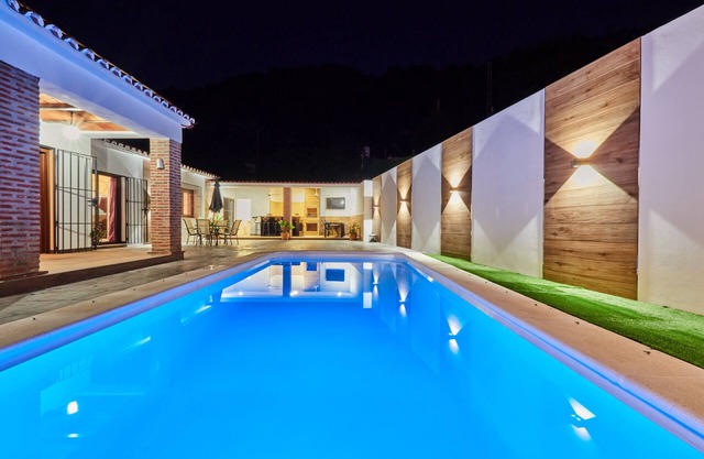 Cubo's Finca El Nogal de los Montes de Málaga / privater Pool / Privatsphäre