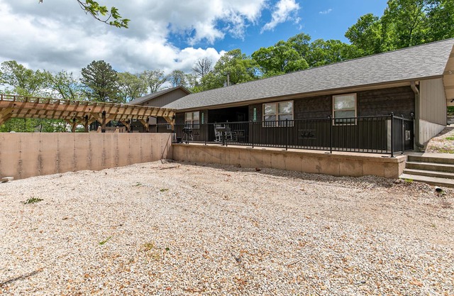 Current River Luxury Cabins Condo 2