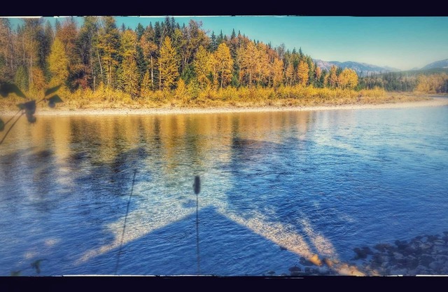 Custom Log Home grenzt an den Glacier Park und den North Fork River!
