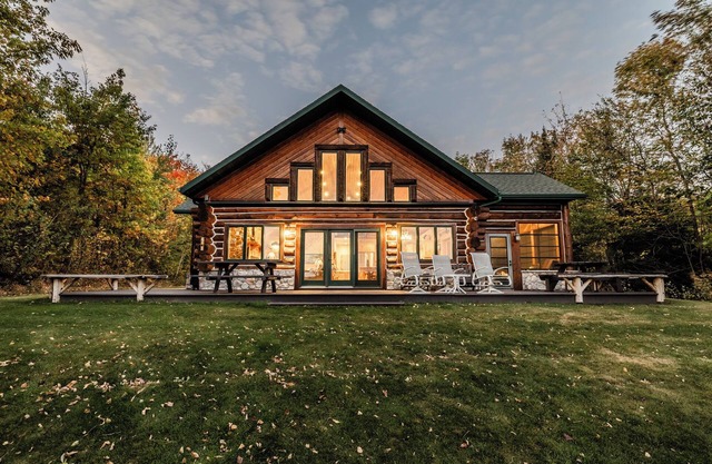 Benutzerdefinierte Waterfront Log Home volle Staats Lizenzierte