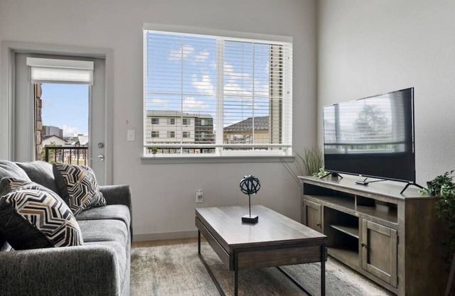 Cute 1BR in Green Valley