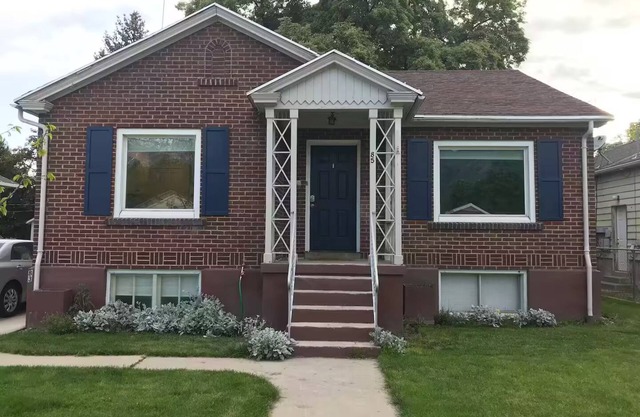 Cute 2 Bedroom House Close to BYU, downtown Provo, UVU, Freeway