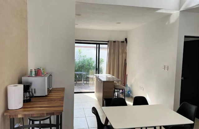 Cute 3 bedroom home with private beach club