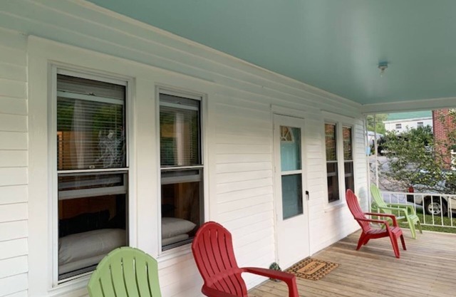 Cute Bungalow in NewRiver Gorge National Park(sleeps 6, pet friendly)