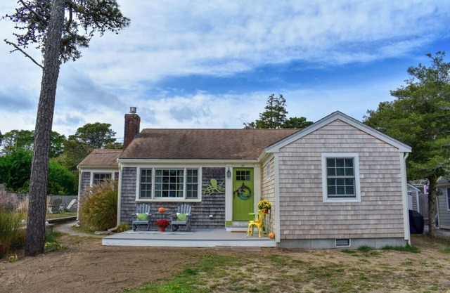 27 Myrtle-Quaint, gepflegt, Cape Cod Cottage nur 0,3 Meilen von Sea Street Beach