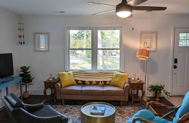 cute home close to UNCW