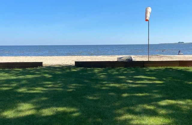 Schöne Zwei-Zimmer-Haus auf Saginaw Bay