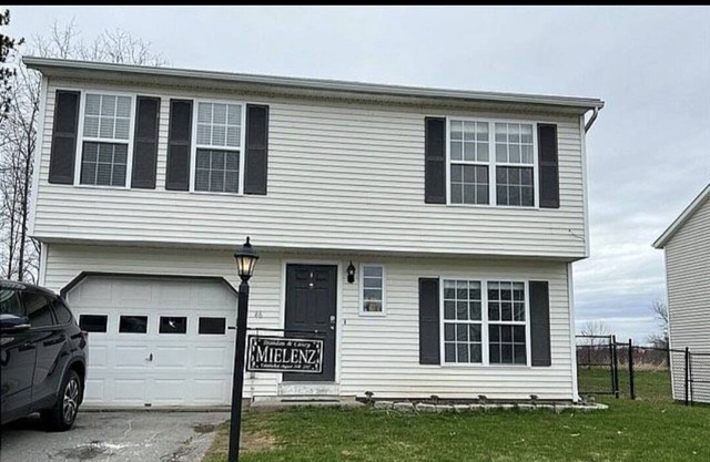 Cute Raised Ranch - 15 mins from Saratoga Track