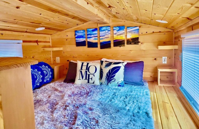 Cute Sedona Green-Certified Cedar Tiny Home