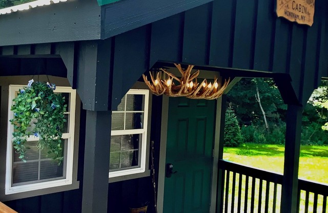 Süßeste Hütte in Windham mit Feuerstelle & BBQ Grill, zu Fuß zum Restaurant & Bar