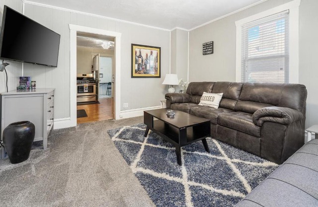 Cutest Nibley Park Bungalow