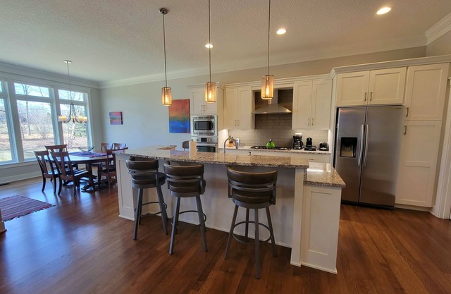 Cuthbert Place / No Stairs, 2 bed, 2 bath, Pet Friendly, 2 mi to Mayo Clinic